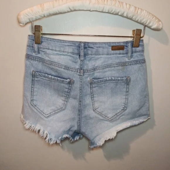 Almost Famous Light Wash Distressed High Rise Festival Shorts - Picture 5 of 9